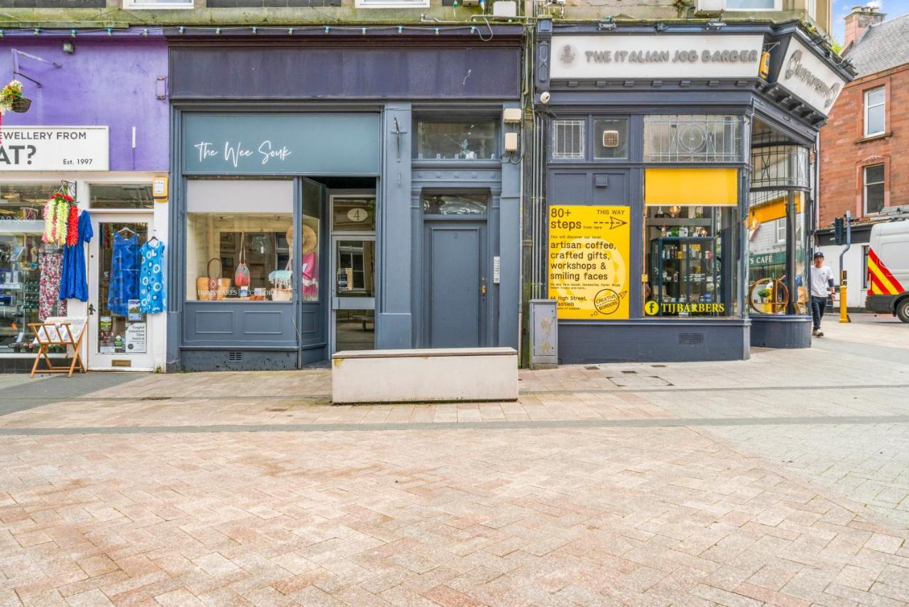 Stylish 4 Bed-town Centre Galashiels