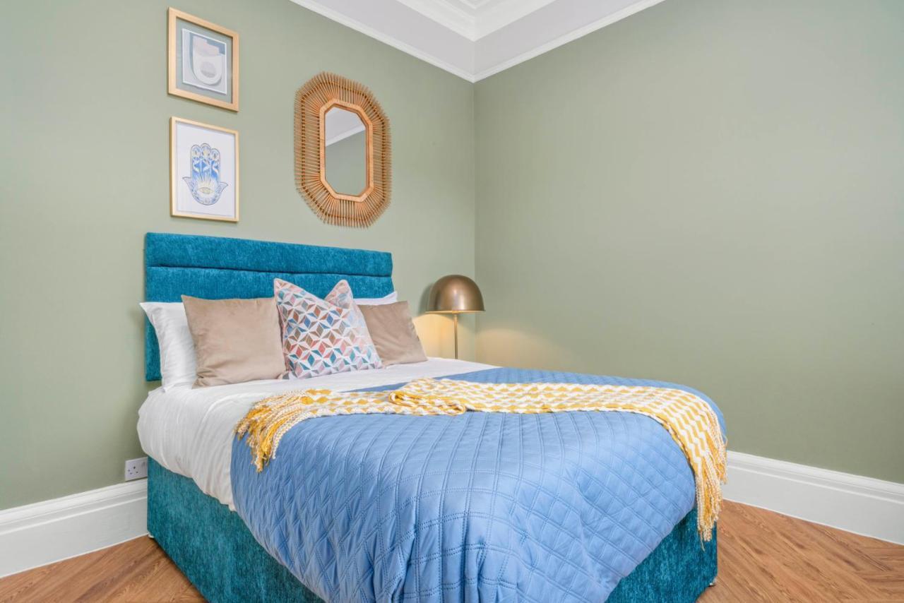 Apartment Stylish 4 Bed-town Centre