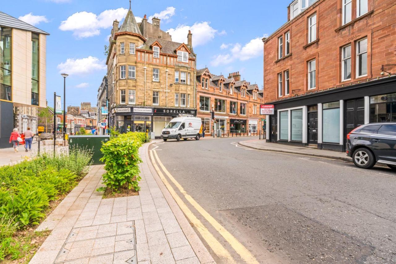 Stylish 4 Bed-town Centre Galashiels